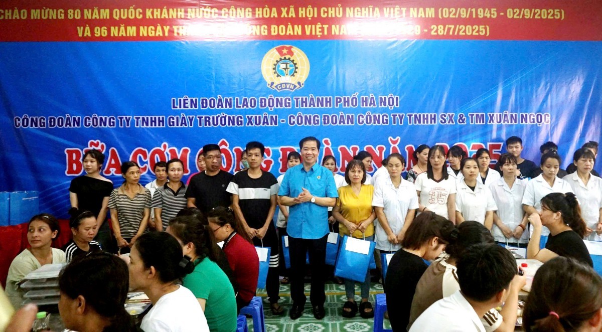 “Bữa cơm Công đoàn” kết nối gần 700 công nhân lao động