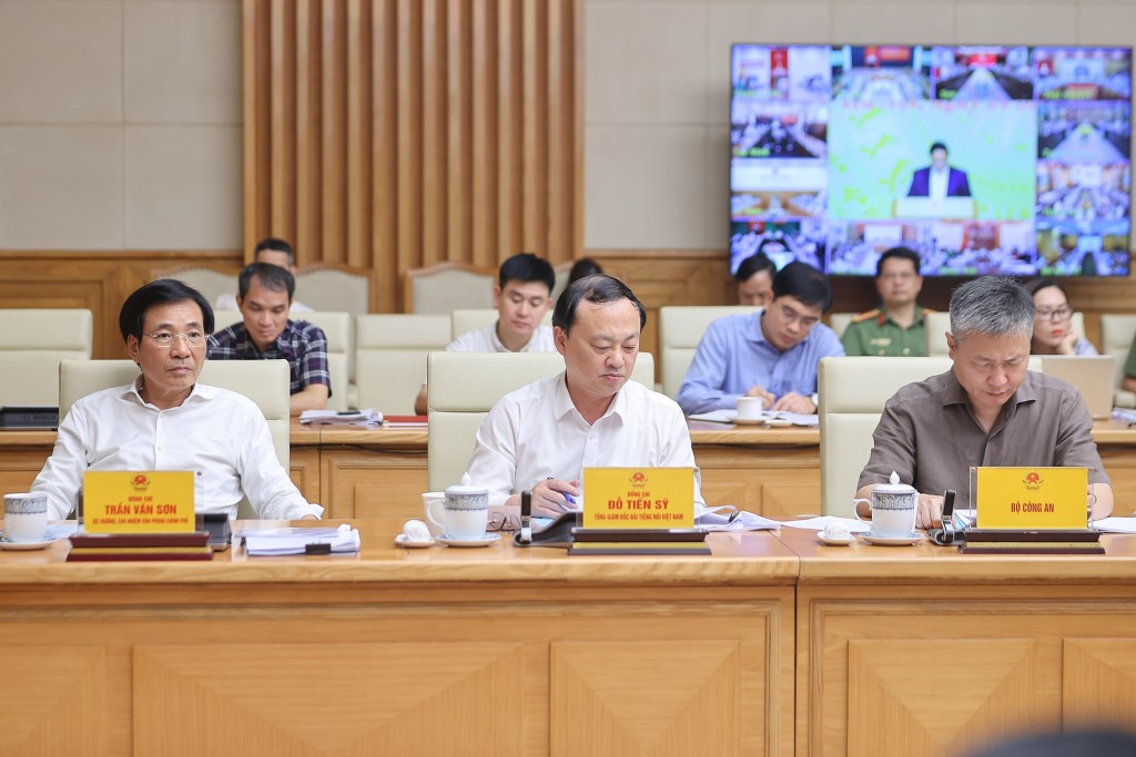 Lãnh đạo các bộ, ngành, địa phương dự phiên họp - Ảnh: VGP/Nhật Bắc