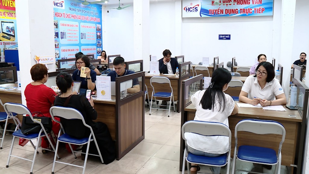 Tái định vị bản thân sau tinh giản bộ máy Nhà nước