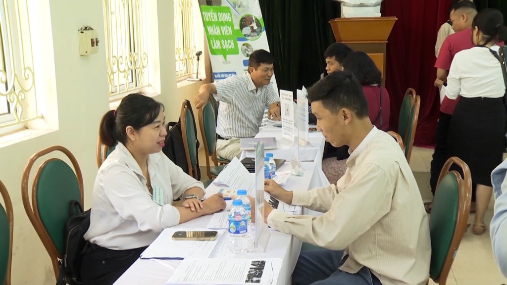Tái định vị bản thân sau tinh giản bộ máy Nhà nước