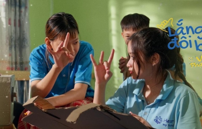 "Lắng nghe đôi bàn tay" - khi âm nhạc chạm đến trái tim