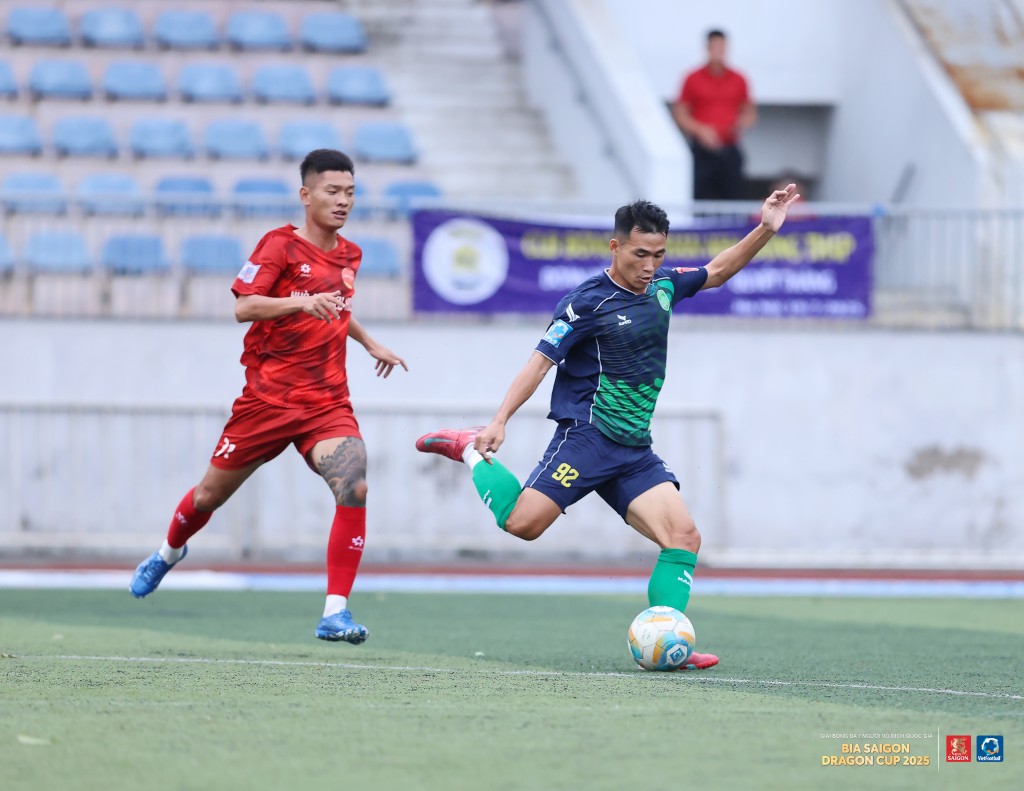 36 Hoàng Nông Thảo Vy lách qua khe cửa hẹp vào tứ kết Bia Saigon Dragon Cup 2025