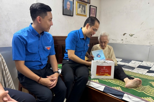 Tháng bảy: Tuổi trẻ thắp lửa tri ân từ những ký ức hào hùng