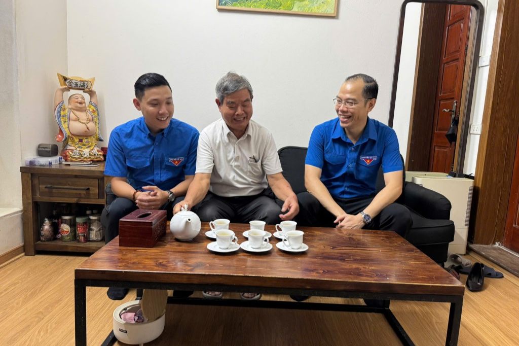 Thương binh chia sẻ những câu chuyện hào hùng trên chiến trường 