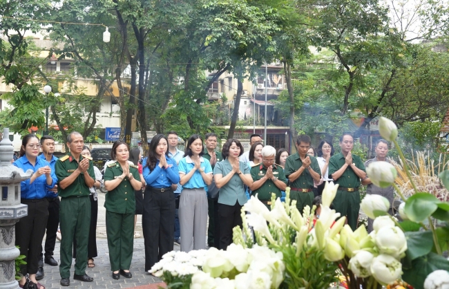 MTTQ phường Bạch Mai tưởng nhớ nữ Anh hùng liệt sĩ Võ Thị Sáu