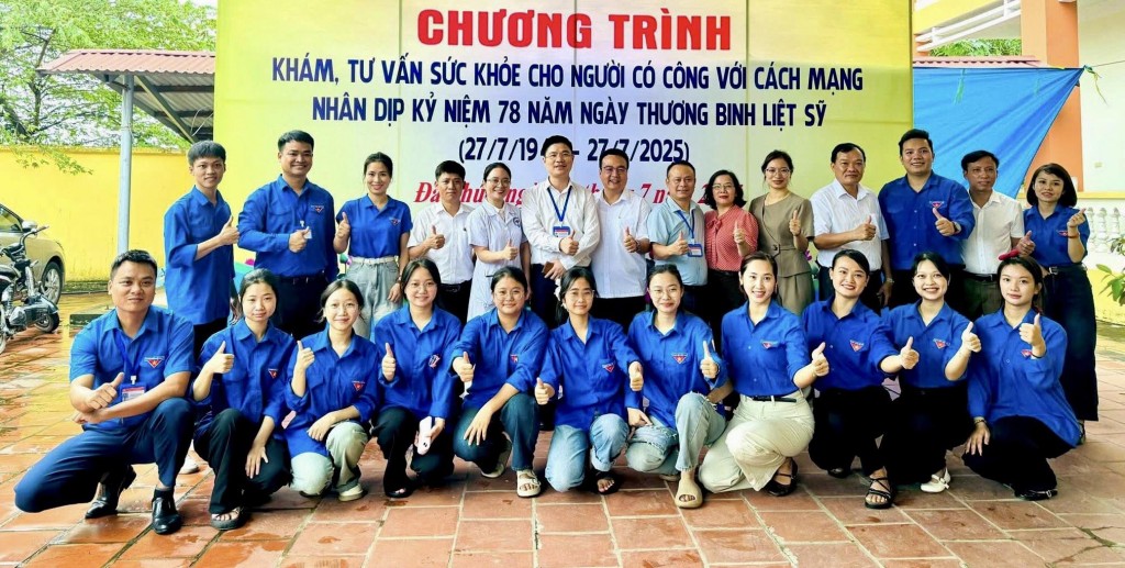 Xã Đa Phúc tổ chức khám sức khỏe cho 162 người có công với cách mạng
