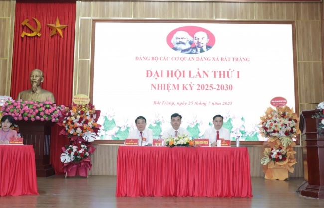 Bát Tràng: Sẵn sàng cho Đại hội đại biểu Đảng bộ xã lần thứ I