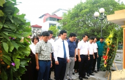 Phường Yên Sở dâng hương, dâng hoa tưởng niệm các Anh hùng liệt sĩ