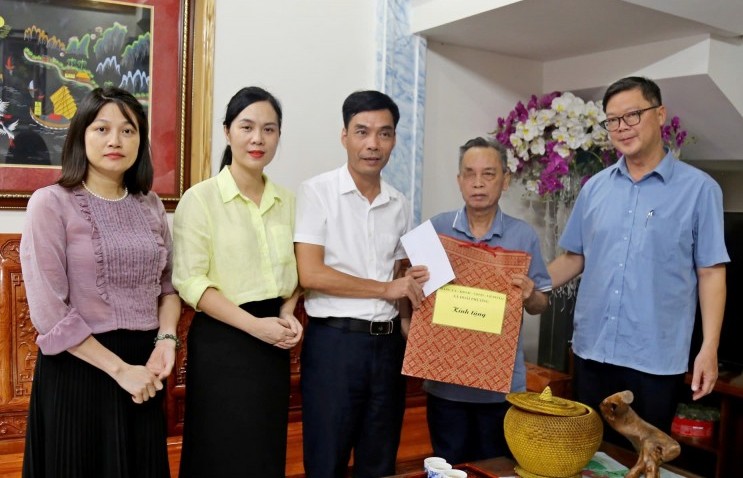 Chung tay chăm lo cho người có công