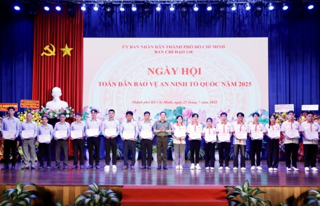 Phát huy sức mạnh toàn dân trong bảo vệ an ninh Tổ quốc