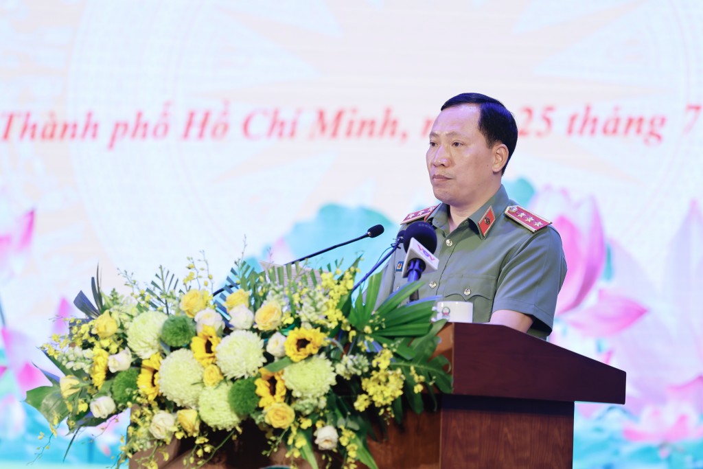 hượng tướng Lê Văn Tuyến, Thứ trưởng Bộ Công an phát biểu chỉ đạo tại Ngày hội - Ảnh: Trọng Anh