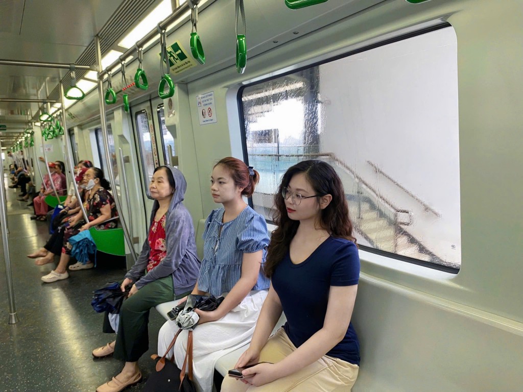 Gen Z ưu tiên chuyển đổi phương tiện giao thông xanh để bảo vệ môi trường