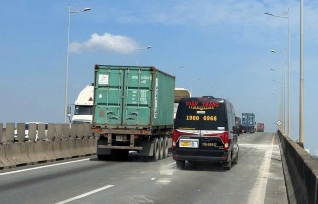 Thông xe cầu Long Thành sau 10 ngày sửa chữa