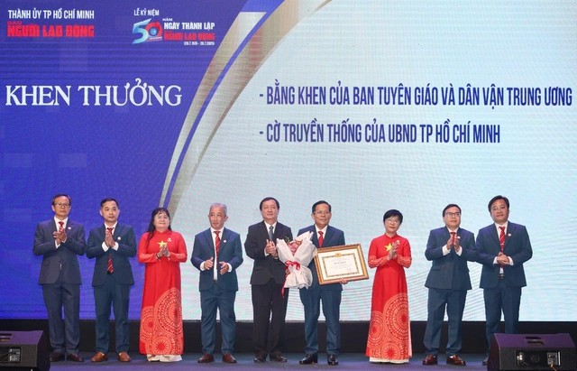 Báo Người Lao Động - Tự hào truyền thống 50 năm đầy vẻ vang