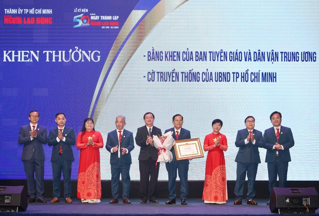 Báo Người Lao Động - Tự hào truyền thống 50 năm đầy vẻ vang