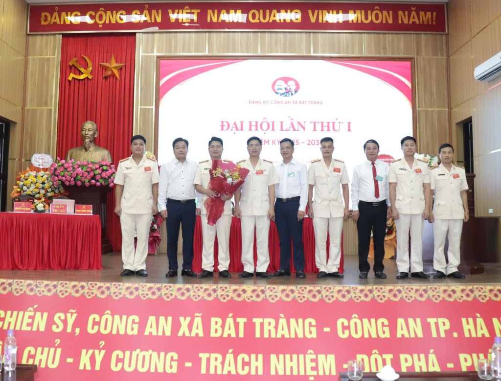 Đại hội Đảng bộ Công an xã Bát Tràng lần thứ nhất, nhiệm kỳ 2025 - 2030 thành công tốt đẹp