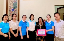 Phụ nữ phường Phương Liệt chung tay chăm lo gia đình chính sách