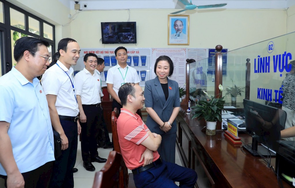 Xã Minh Châu kiến nghị xây dựng cầu, xóa cảnh cô lập giữa sông