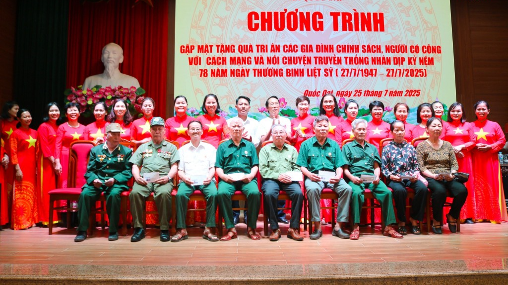 Quốc Oai: Khẳng định truyền thống anh hùng bằng lòng tri ân sâu sắc