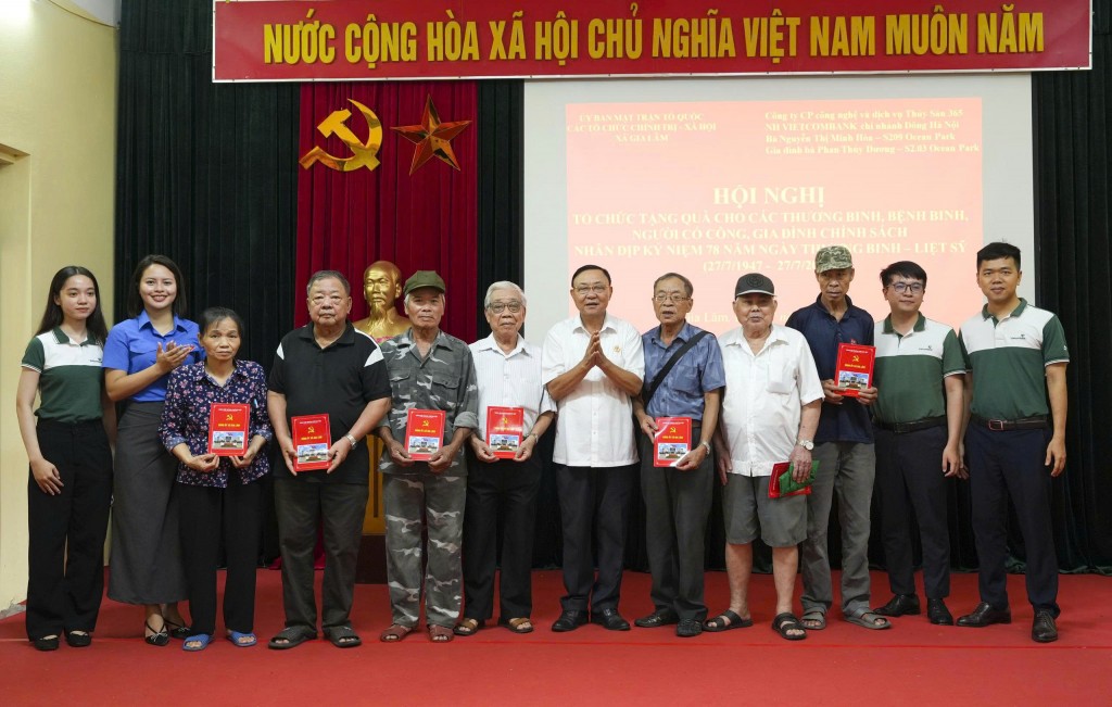 Thắp sáng ngọn lửa tri ân