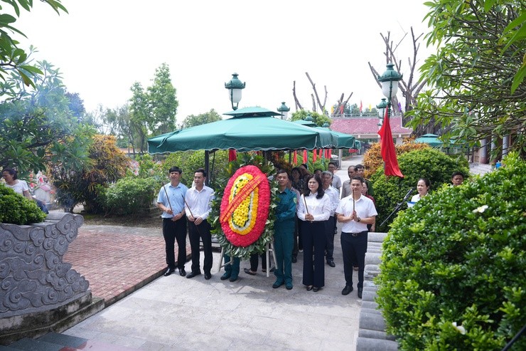 Đẩy mạnh công tác Đẩy mạnh công tác