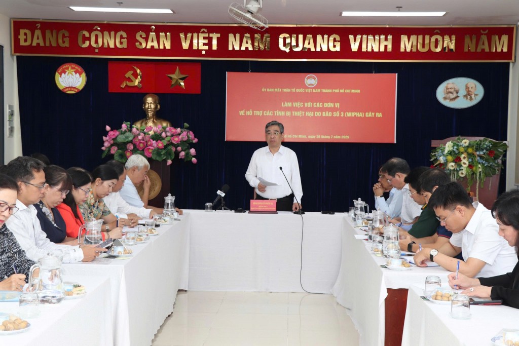 Đồng hành, hỗ trợ Nghệ An, Đồng Tháp khắc phục hậu quả bão Wipha