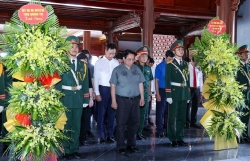 Thủ tướng dâng hương tưởng niệm Tổng Bí thư Lê Duẩn