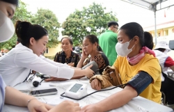 Tri ân, khám bệnh miễn phí cho thương bệnh binh, thân nhân liệt sĩ