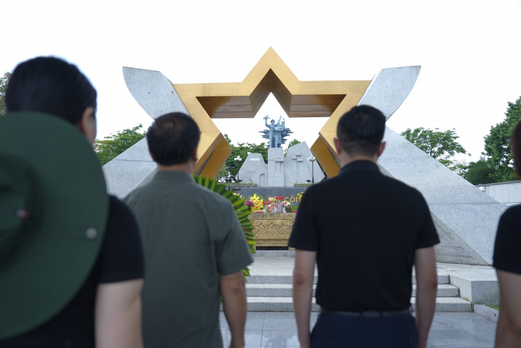 Hành trình tri ân một thế hệ thanh xuân đã hóa thành bất tử
