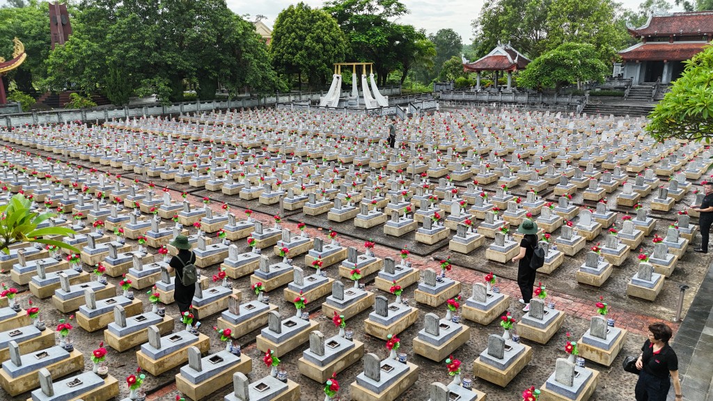 Hành trình tri ân một thế hệ thanh xuân đã hóa thành bất tử