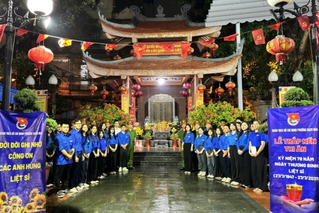 Sống xứng đáng với sự hy sinh của các thế hệ cha anh