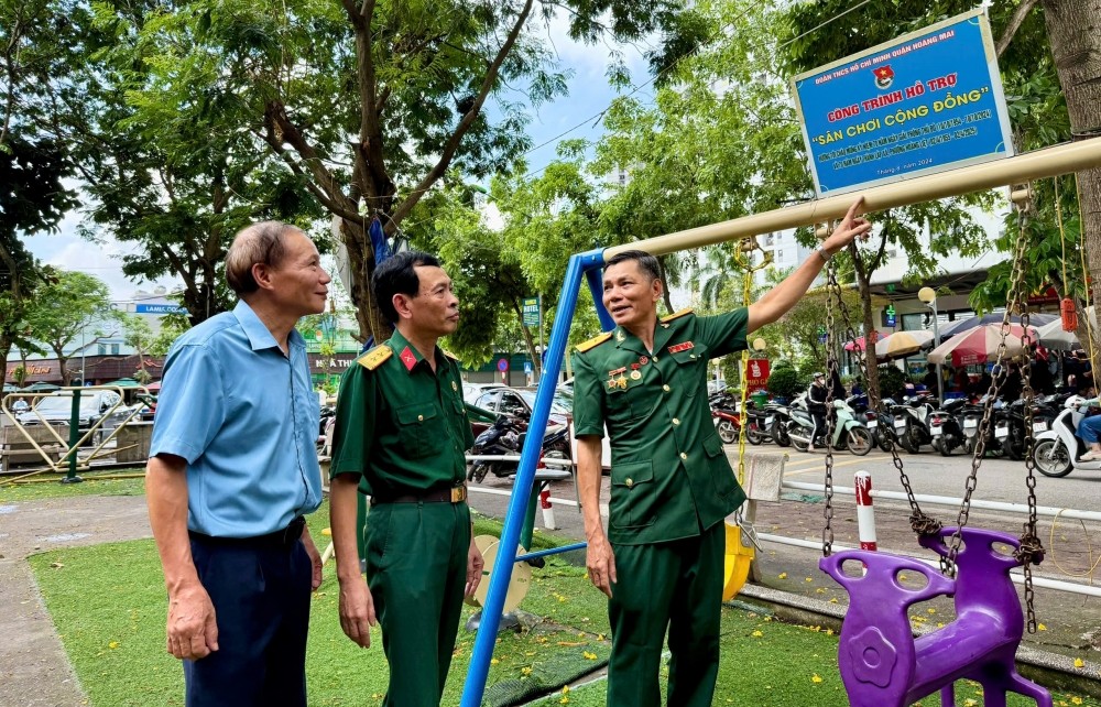Cựu chiến binh "truyền lửa" cho thế hệ trẻ bằng tinh thần cống hiến