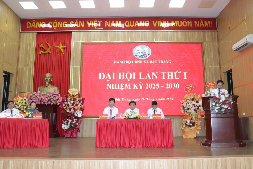 Đảng bộ cơ quan UBND xã Bát Tràng quyết tâm thực hiện thắng lợi các mục tiêu đã đề ra