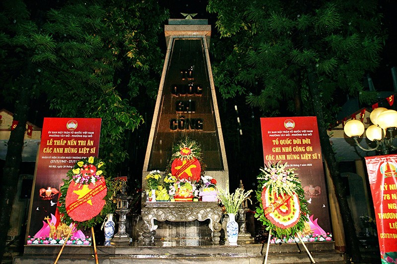 Thắp nến tri ân, lan tỏa truyền thống uống nước nhớ nguồn