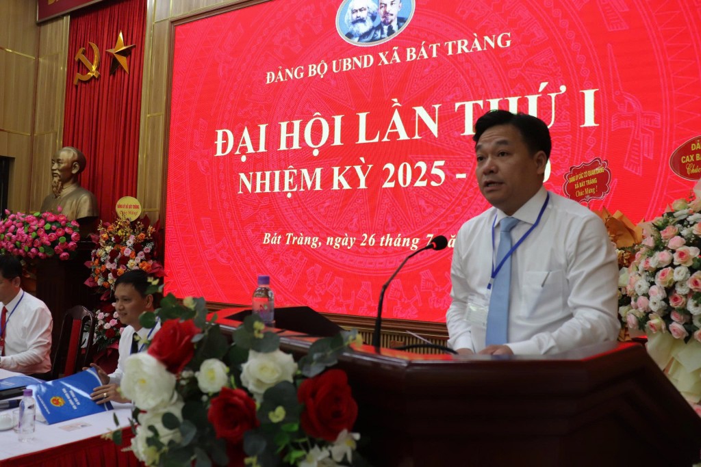 Đảng bộ cơ quan UBND xã Bát Tràng quyết tâm thực hiện thắng lợi các mục tiêu đã đề ra