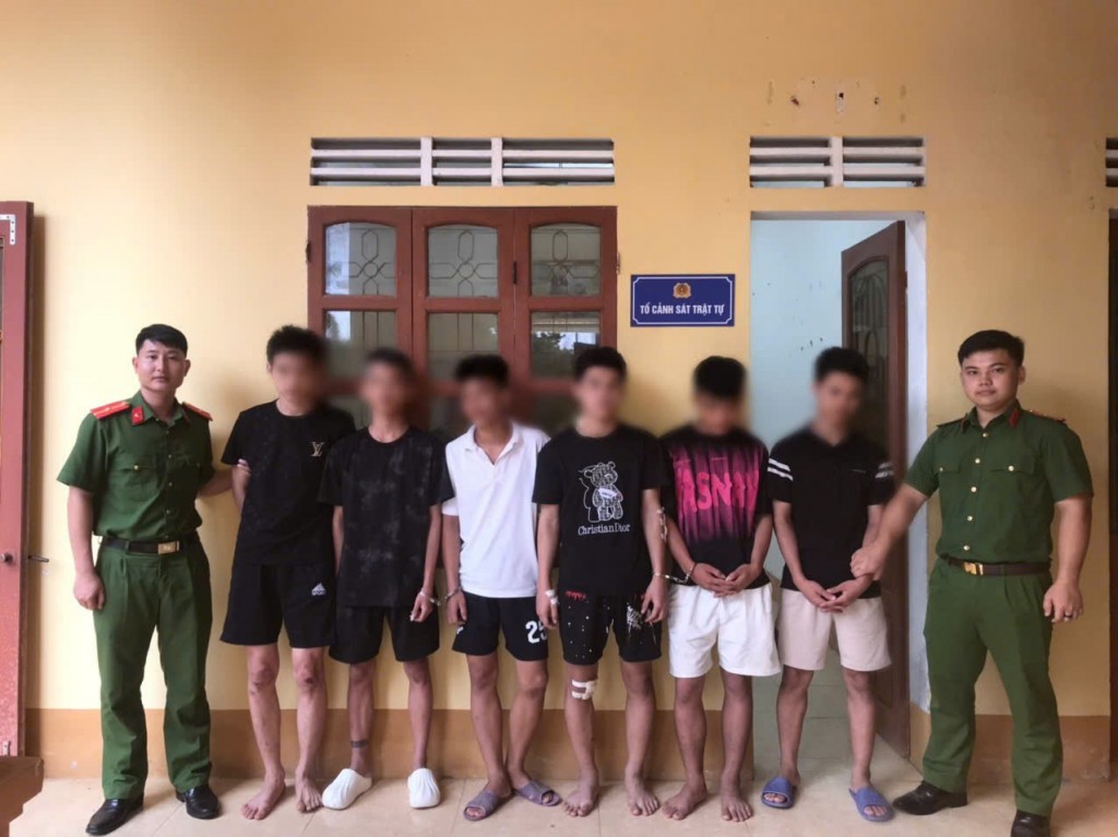 Các đối tượng gây rối trật tự công cộng bị Công an xã Văn Kiều triệu tập, bắt giữ