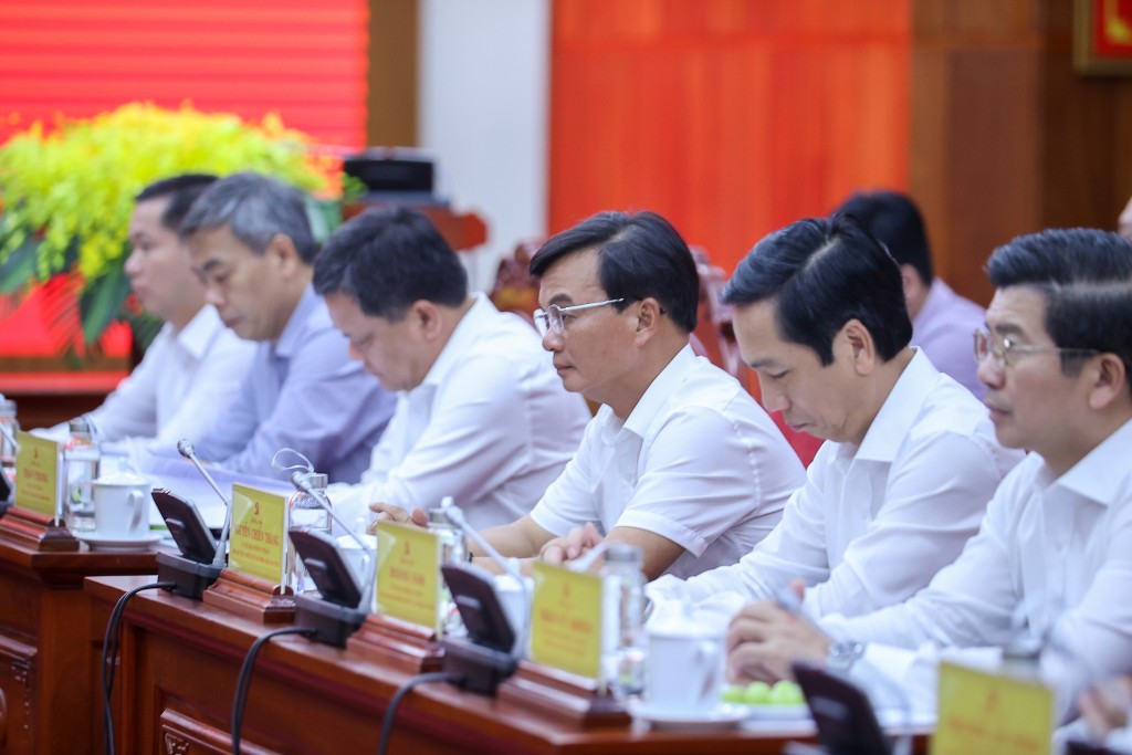Lãnh đạo các bộ, ngành, địa phương tham dự cuộc làm việc - Ảnh: VGP/Nhật Bắc