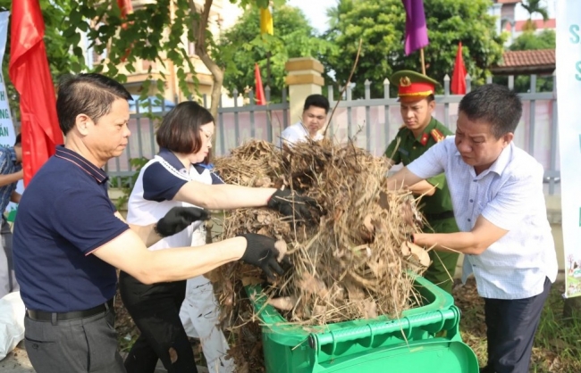 Xã Yên Lãng hành động vì môi trường sáng, xanh, sạch, đẹp