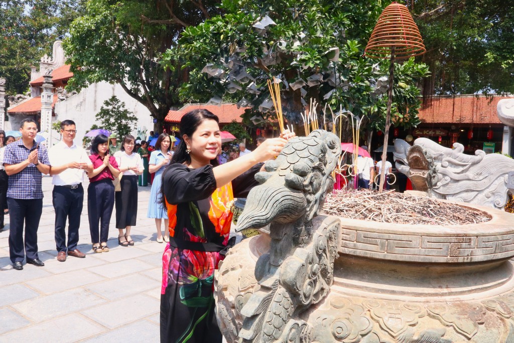 Lễ hội mùa Thu Côn Sơn, Kiếp Bạc - Dịp công bố di sản thế giới