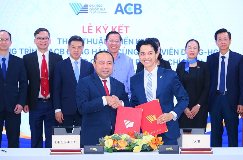 Đồng hành cùng sinh viên nuôi dưỡng tư duy tài chính bền vững