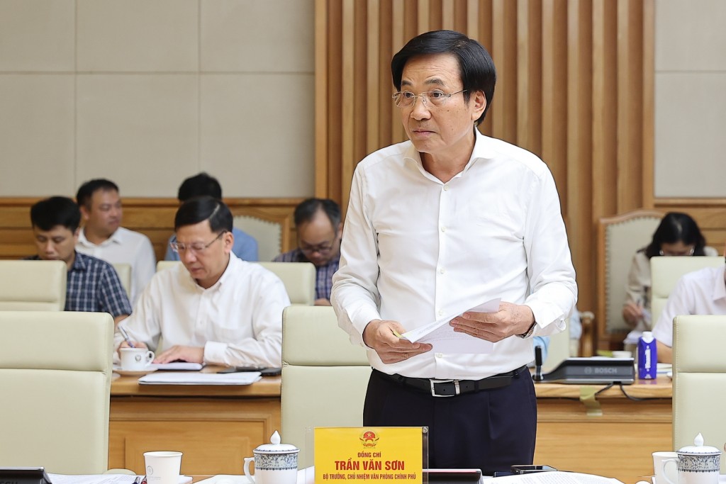 Bộ trưởng, Chủ nhiệm Văn phòng Chính phủ Trần Văn Sơn phát biểu tại Hội nghị - Ảnh: VGP/Nhật Bắc