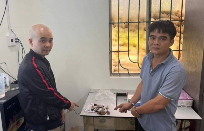 Xã Bế Văn Đàn (tỉnh Cao Bằng): Bắt quả tang hai đối tượng tàng trữ trái phép chất ma túy