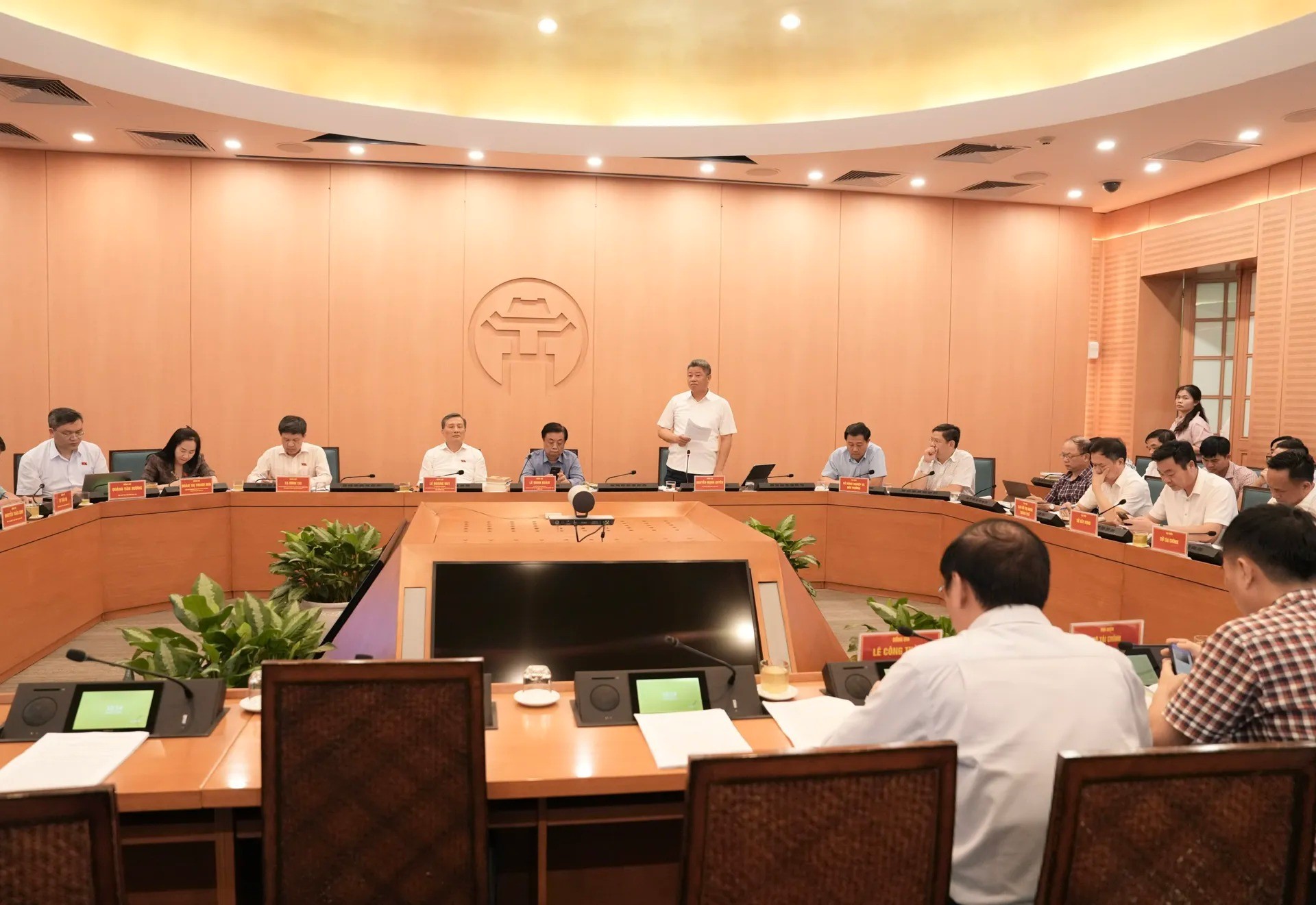 Quang cảnh cuộc giám sát