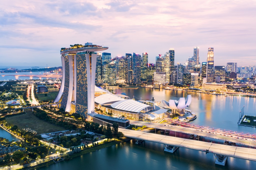 Sự trỗi dậy của Singapore, một con rồng châu Á khác cũng từ việc cải thiện, xây dựng hạ tầng quốc gia. Ảnh: istock
