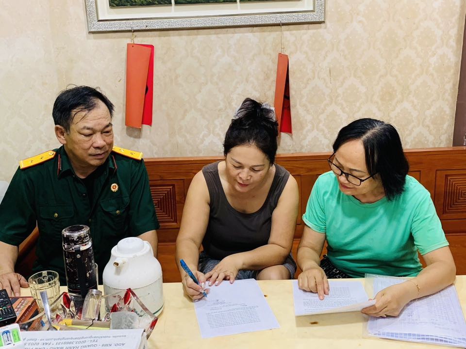UBND phường Phúc Lợi đã tổ chức lấy ý kiến từng tổ dân phố trên địa bàn đảm bảo dân chủ, công khai, minh bạch