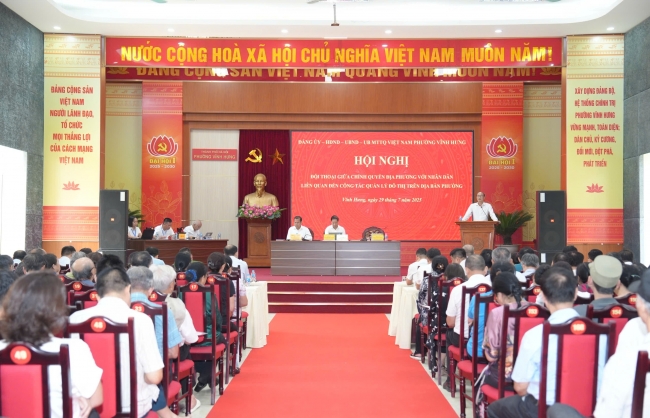 Chính quyền lắng nghe, tháo gỡ khó khăn, vướng mắc với người dân