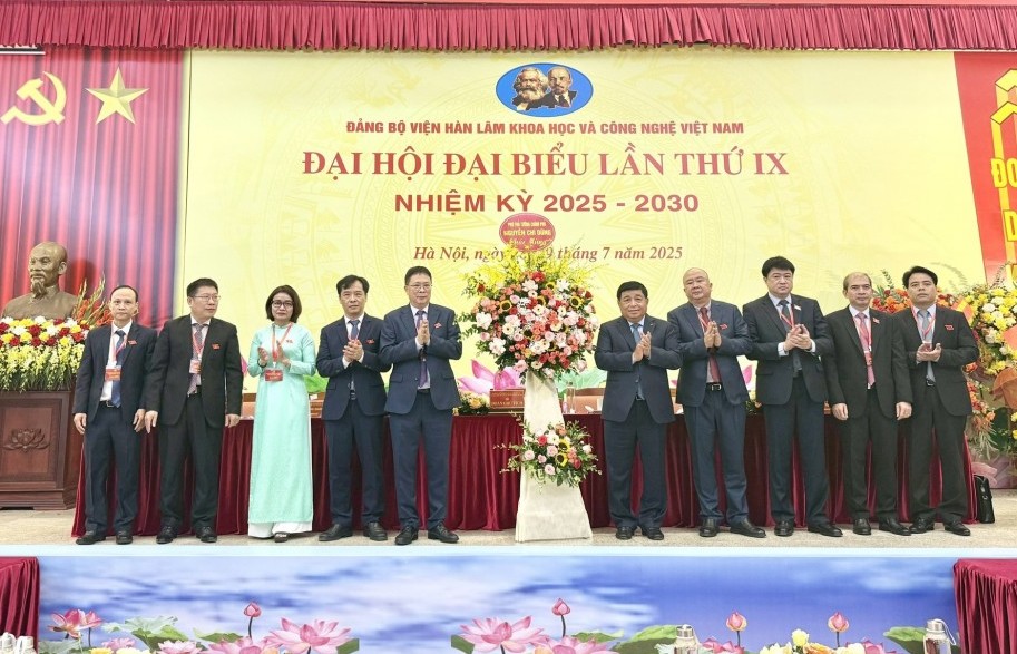 Thiết lập "thương hiệu" Viện Hàn lâm Khoa học công nghệ Việt Nam dựa trên phát triển ngành công nghệ chiến lược