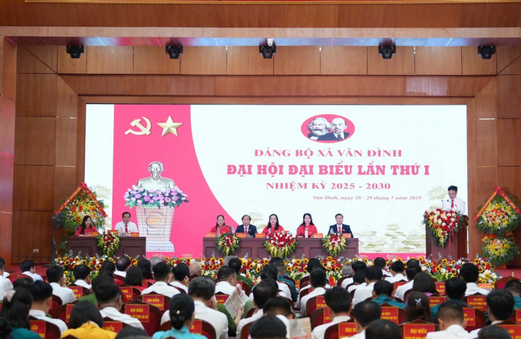 Toàn cảnh Đại hội (Ảnh Lại Tấn)
