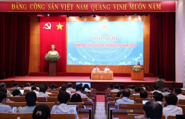 Sẵn sàng gỡ khó, phát triển giáo dục trong bối cảnh mới