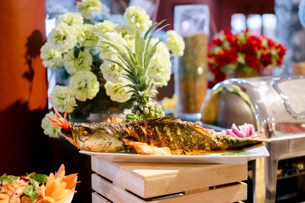 Buffet tại Nhà hàng Rồng